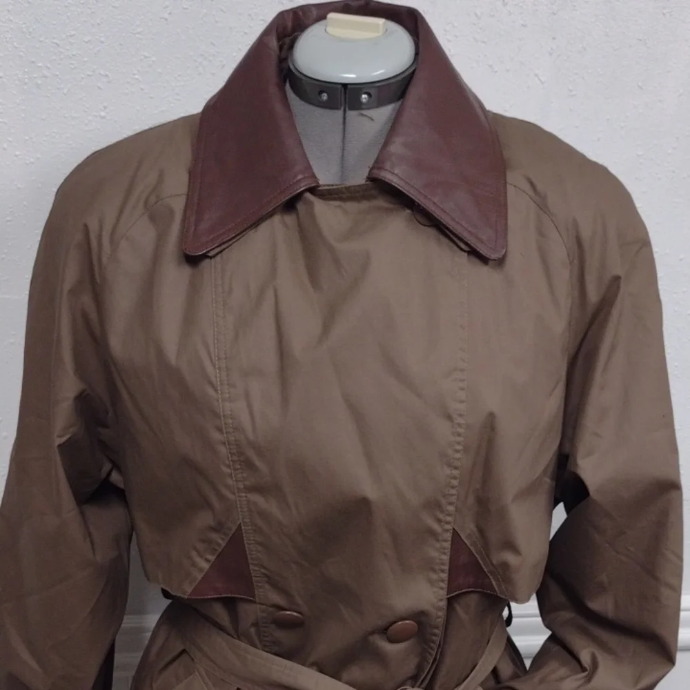 Coat Collectibles Women Classic Brown Trench Coat, Vacation,Travel. - Picture 3 of 14